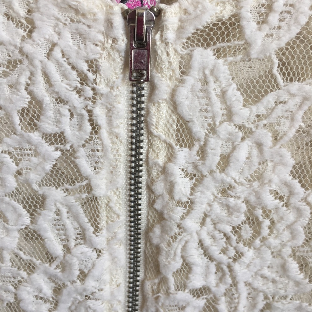 Lace bomber style jacket - Picture 4 of 6